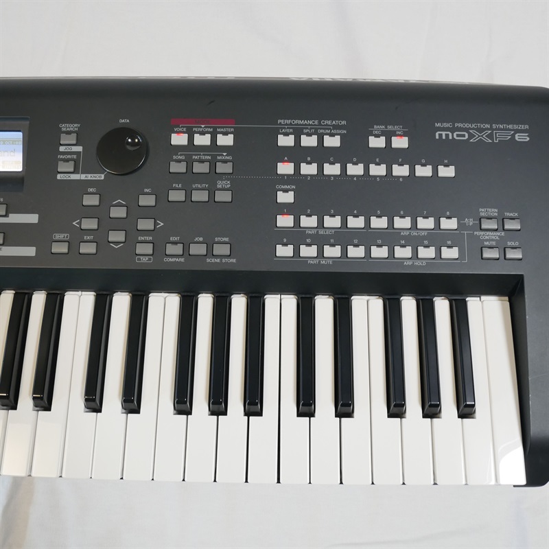YAMAHA moxf6の画像